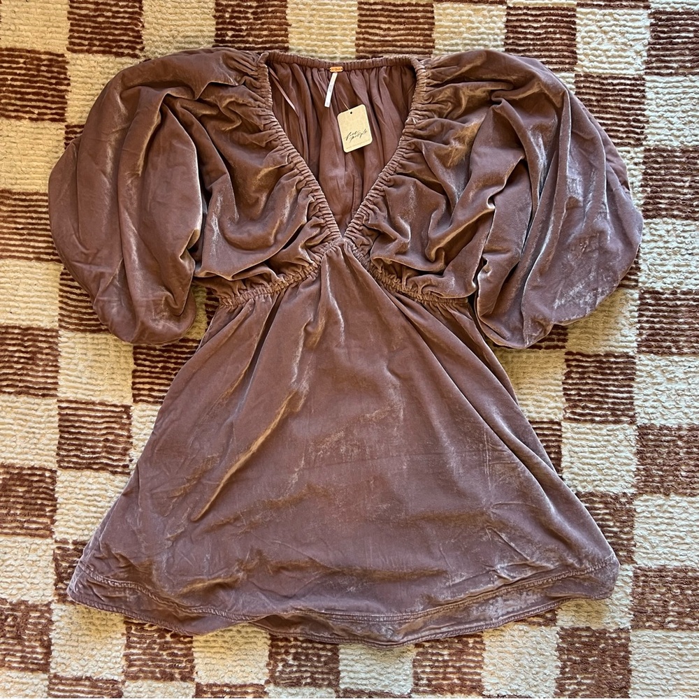 NWT Free People Portia Velvet Mini Dress in Winterbloom Puff Sleeve Empire Waist
